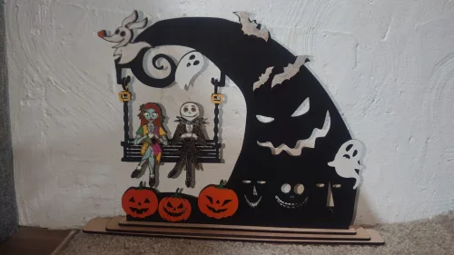 Vector SVG 3D Corte Láser - Pareja Gótica en Columpio Decoración Halloween para Mesa o Estante
